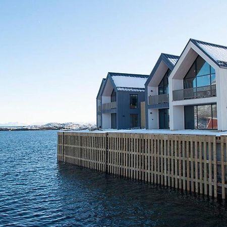 Ny Leilighet I Henningsvaer! Bagian luar foto