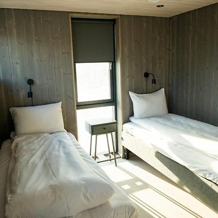 Ny Leilighet I Henningsvaer! Bagian luar foto